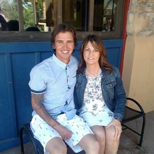 Meet your Posher, Marshall